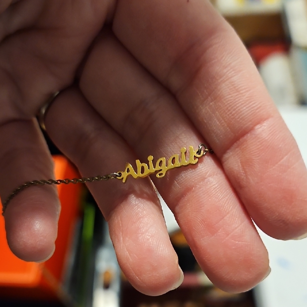 "Abigail" Gold Personalized Name Necklace